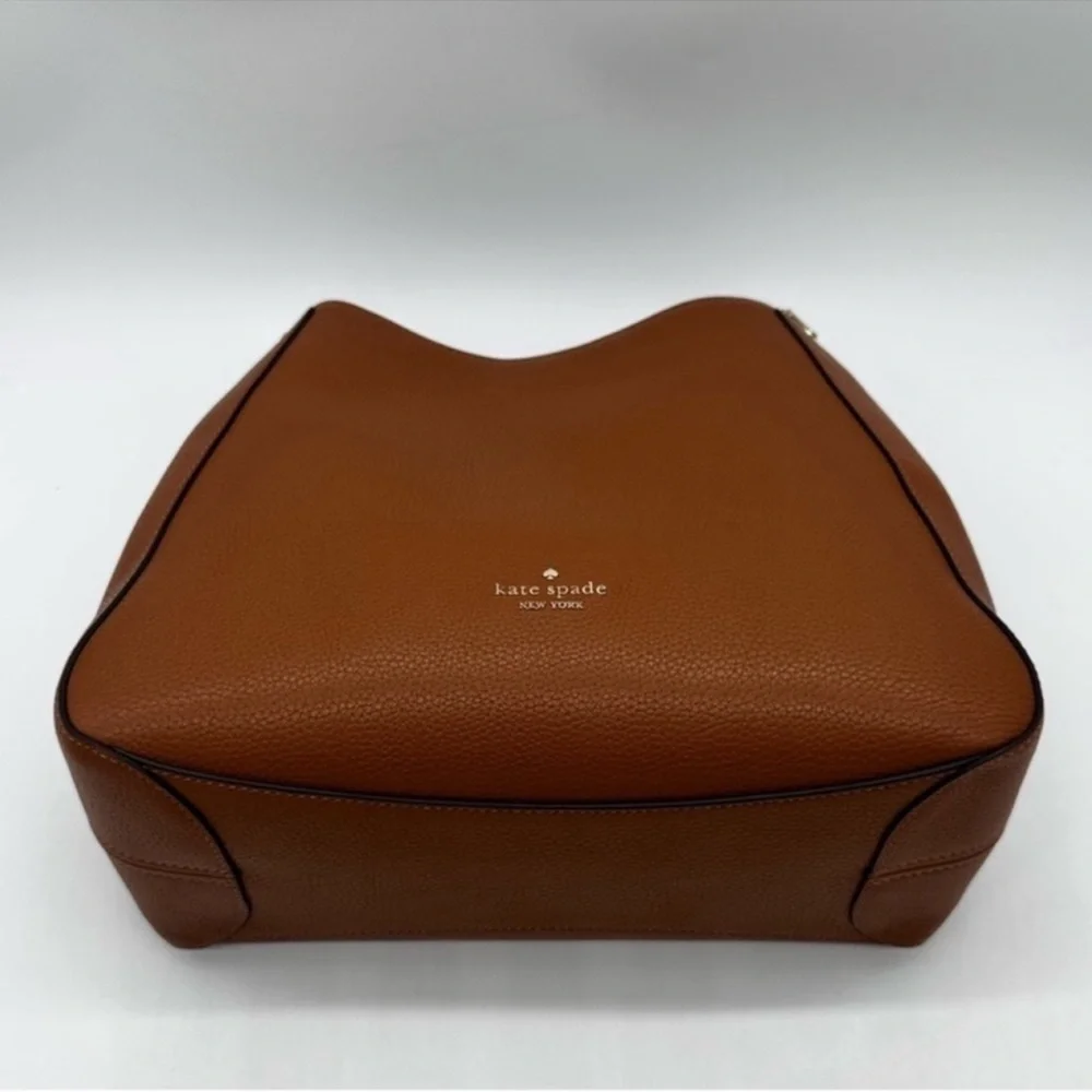 Kate Spade Medium Triple Compartment
Shoulder Bag Brown - Picture 8 of 10